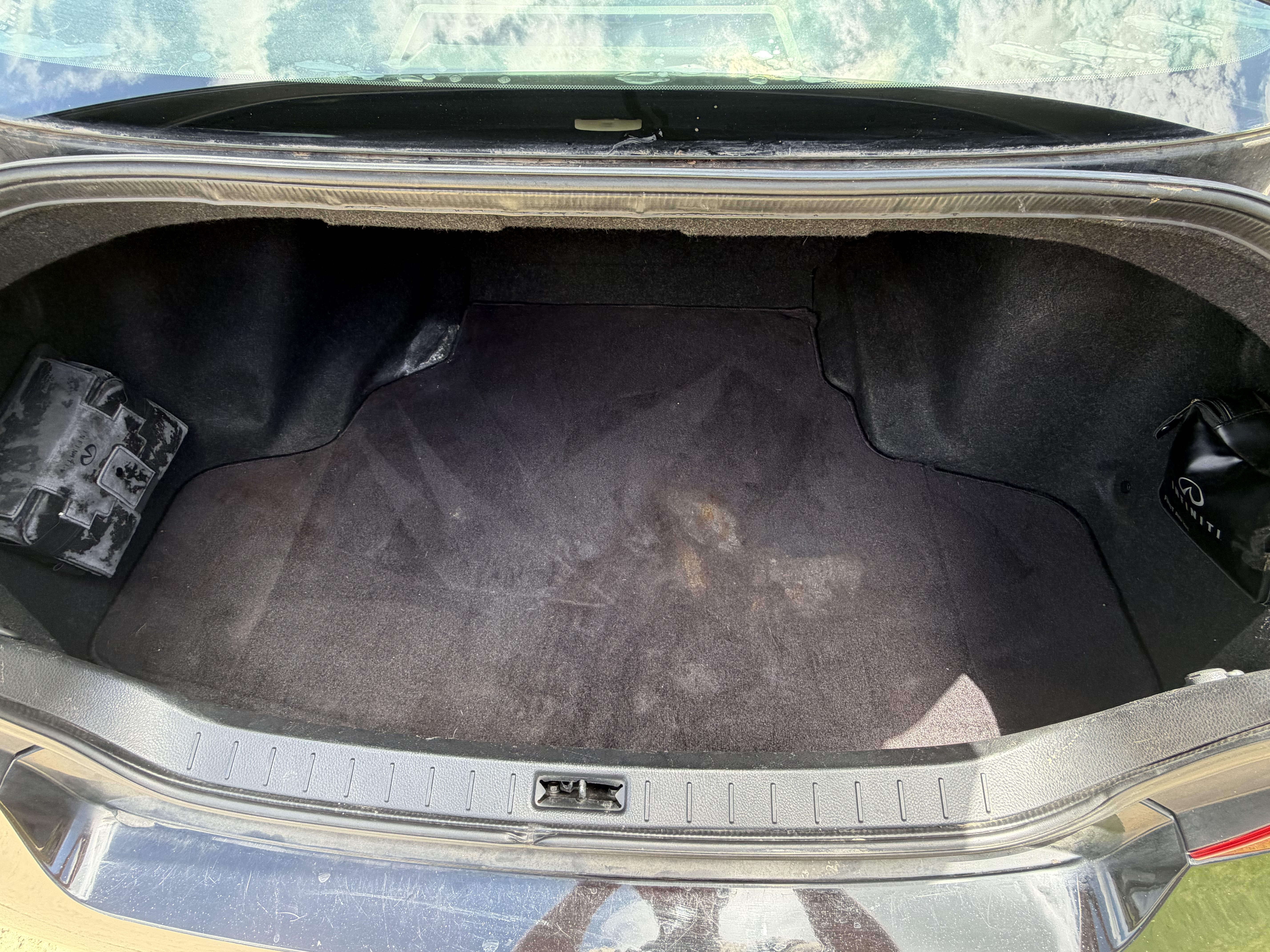 Used 2011 INFINITI G37 Journey w/ Sport Pkg - RWD image 12
