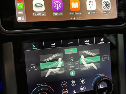 Used 2019 Land Rover Range Rover Supercharged image 12