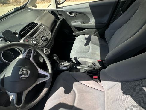 Used 2013 Honda Fit image 9