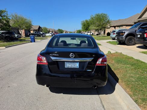 Used 2013 Nissan Altima 2.5 S image 4