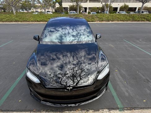 Used 2022 Tesla Model X Plaid image 6