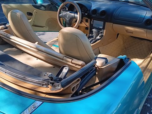 Used 2000 MAZDA MX-5 Miata LS image 17