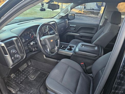 Used 2018 Chevrolet Silverado 1500 LT w/ All Star Edition image 6