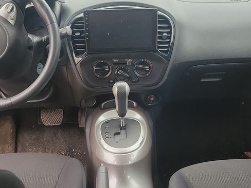 Used 2013 Nissan Juke S image 17