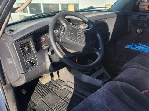 Used 2003 Dodge Dakota Sport image 9