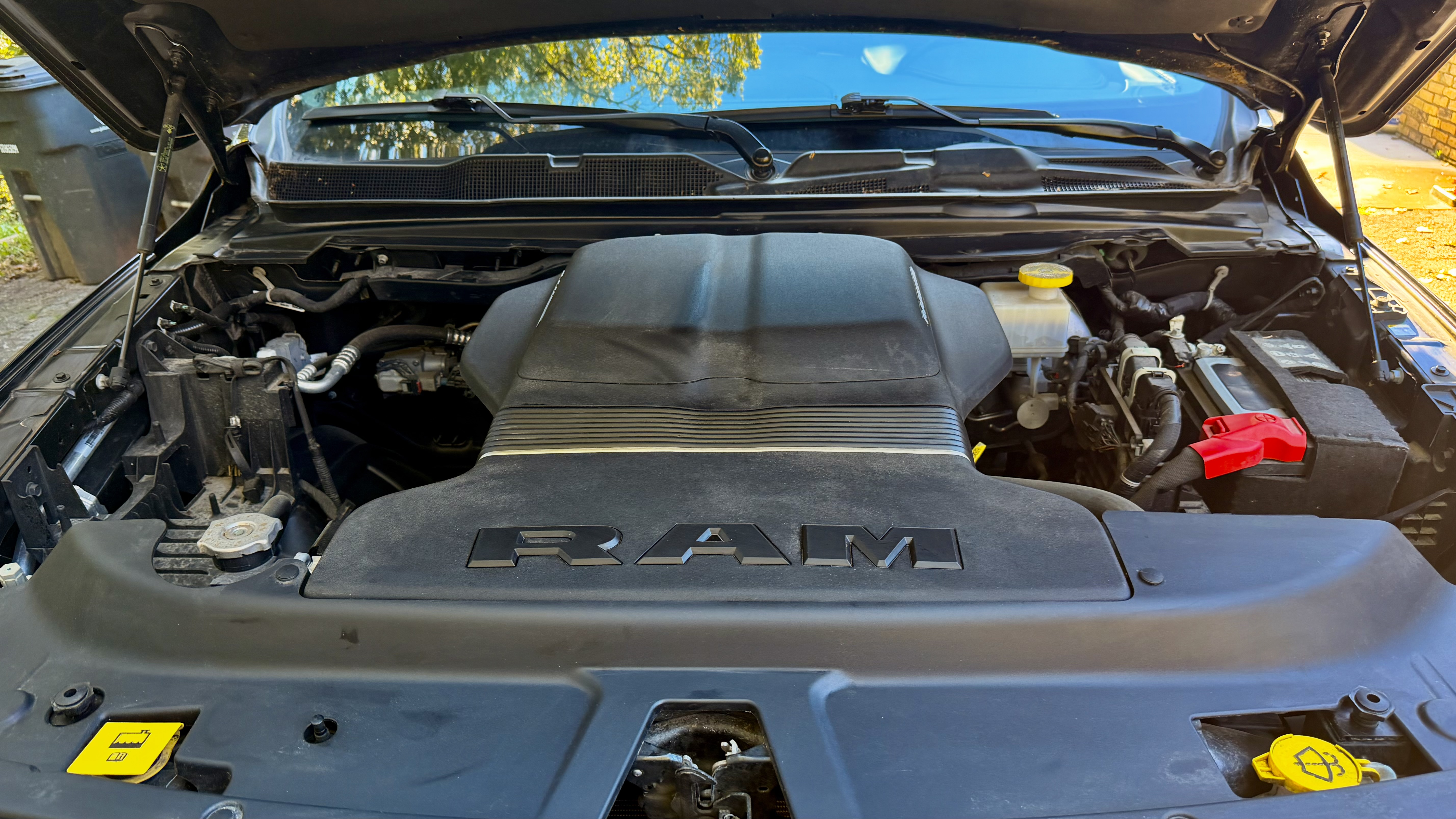 Used 2023 RAM 1500 Laramie AWD/4WD image 22