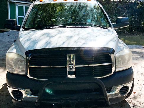 Used 2007 Dodge Ram 3500 Truck ST w/ Trailer Tow Group image 4