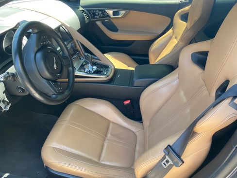 Used 2015 Jaguar F-TYPE Coupe 2D image 5