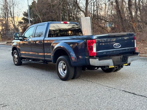 Used 2017 Ford F350 XLT image 9
