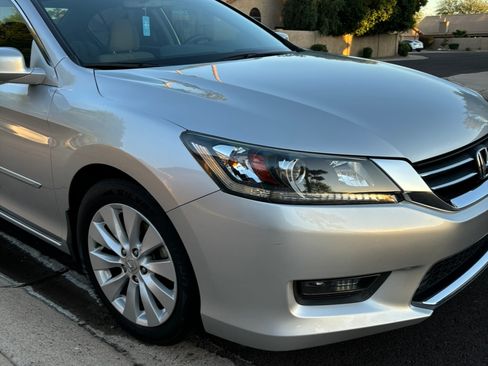 Used 2015 Honda Accord EX image 9