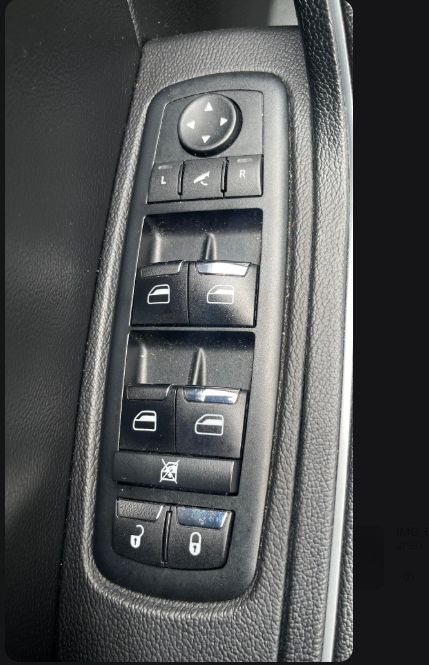 Used 2018 Maserati Levante GranSport AWD/4WD image 21