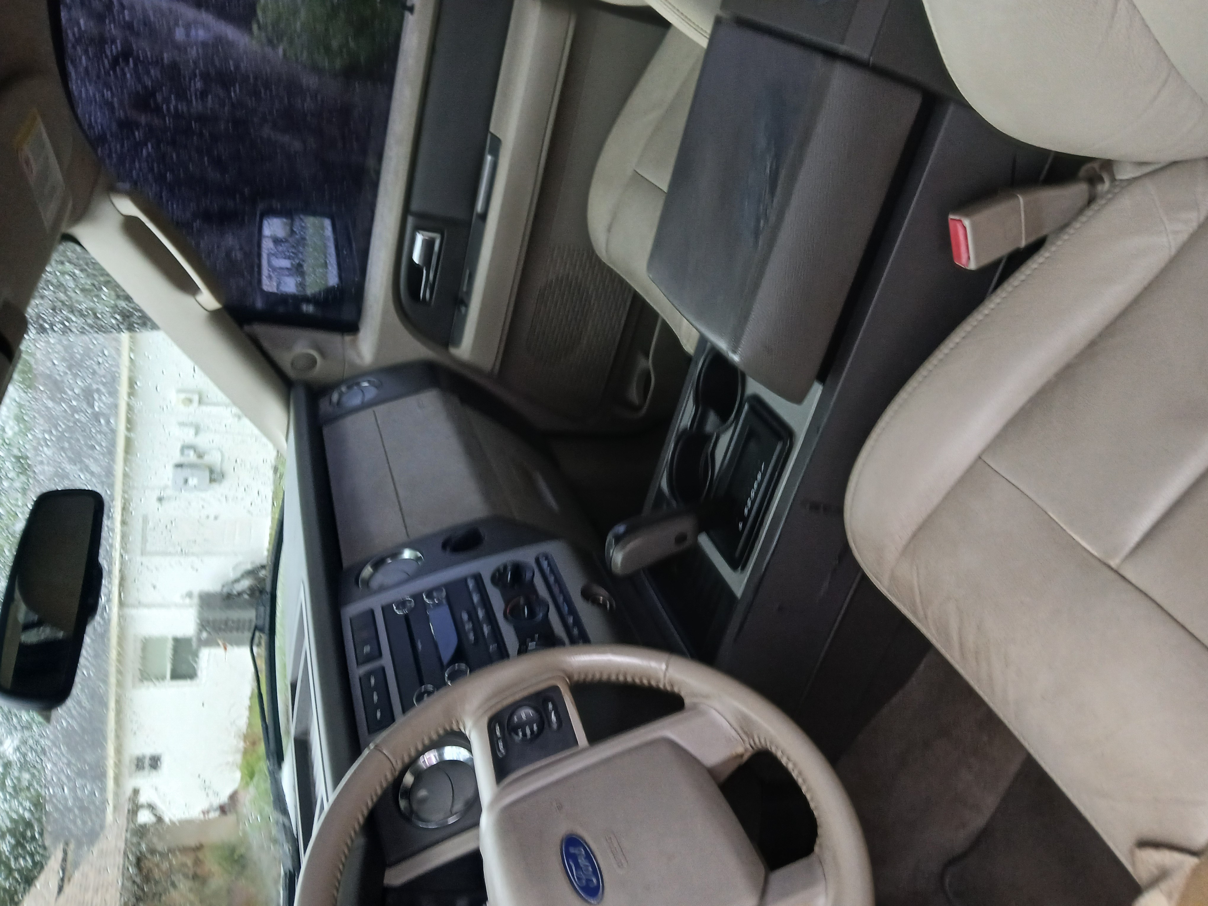 Used 2012 Ford Expedition EL XLT RWD image 2