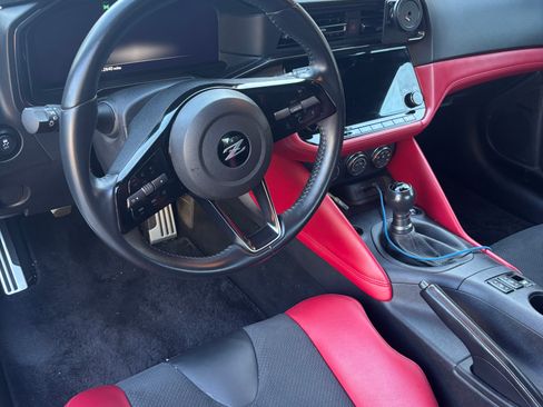 Used 2024 Nissan Z Performance w/ Floor Mat Package RWD image 8