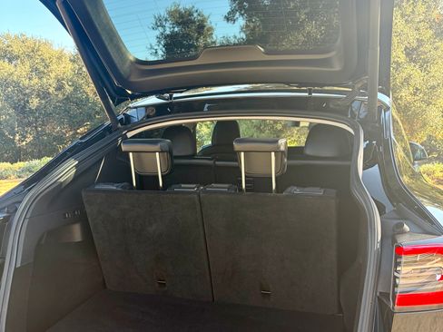 Used 2023 Tesla Model Y Long Range image 10