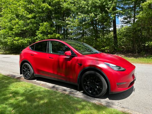 Used 2021 Tesla Model Y Long Range AWD/4WD image 6