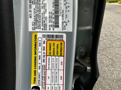 Used 2014 Ford Fusion Energi Titanium FWD image 8