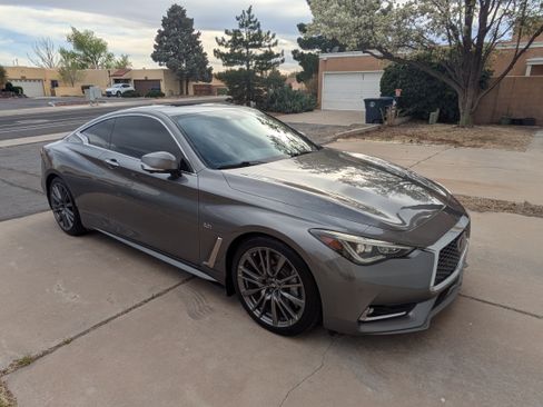 Used 2017 INFINITI Q60 3.0t Sport RWD image 8