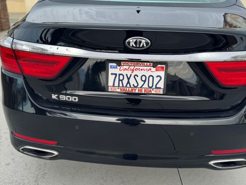 Used 2016 Kia K900 Luxury w/ Luxury VIP Package image 4