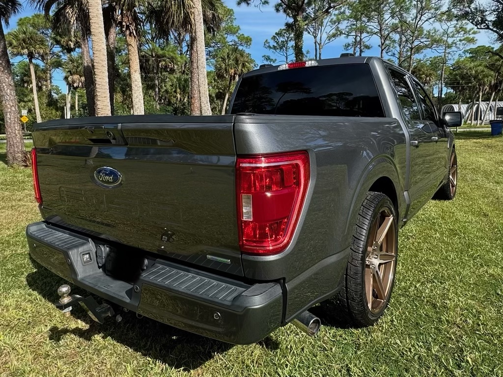 Used 2022 Ford F150 XLT w/ Equipment Group 302A High RWD image 9
