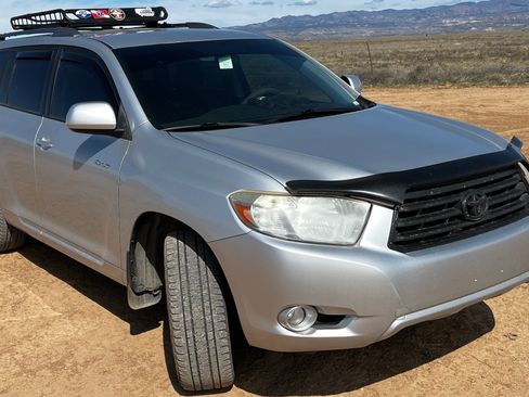 Used 2008 Toyota Highlander Sport AWD/4WD image 1