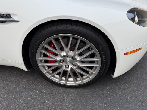 Used 2009 Aston Martin V8 Vantage Roadster image 10