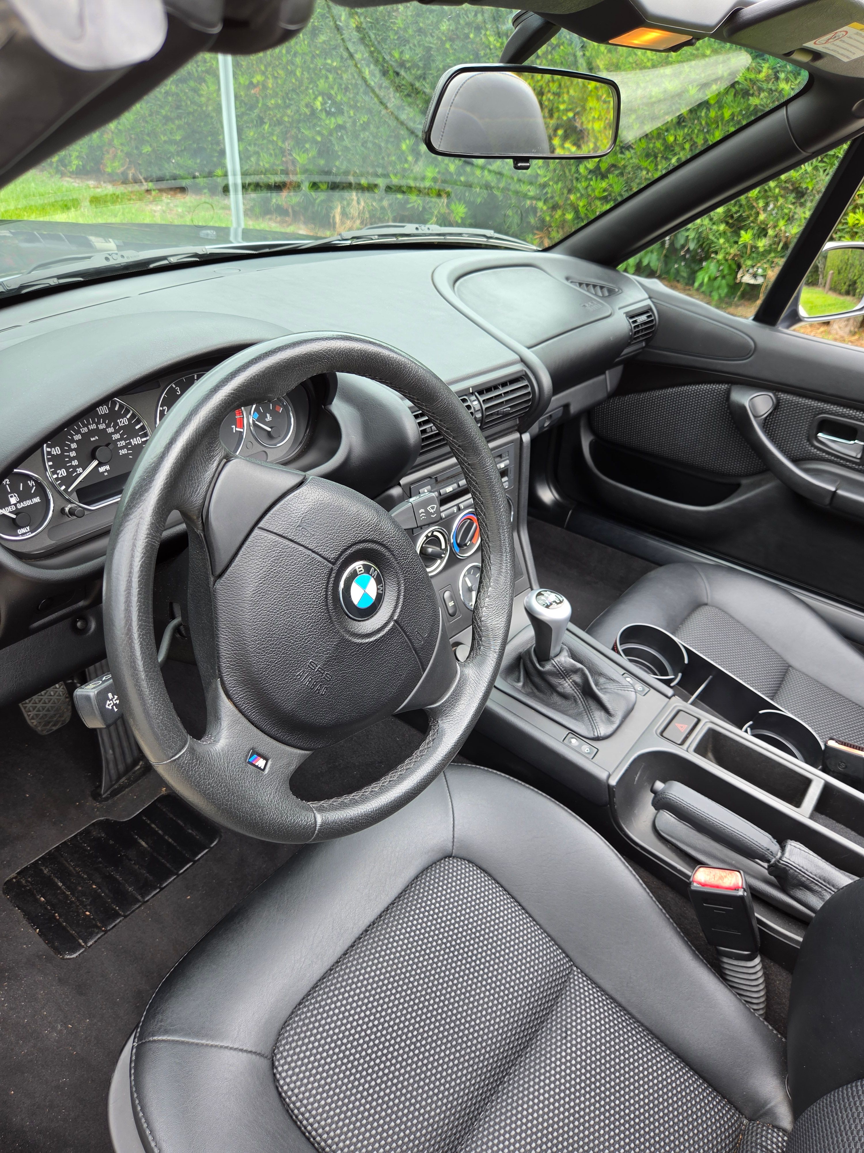 Used 2000 BMW Z3 2.5i RWD image 18