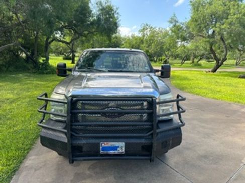 Used 2012 Ford F350 XLT w/ XLT Interior Pkg AWD/4WD image 2