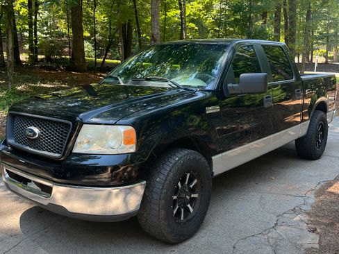 Used 2006 Ford F150 XLT RWD image 1
