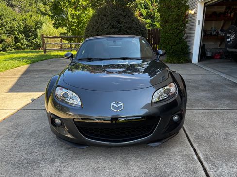 Used 2014 MAZDA MX-5 Miata Grand Touring w/ Premium Package RWD image 4