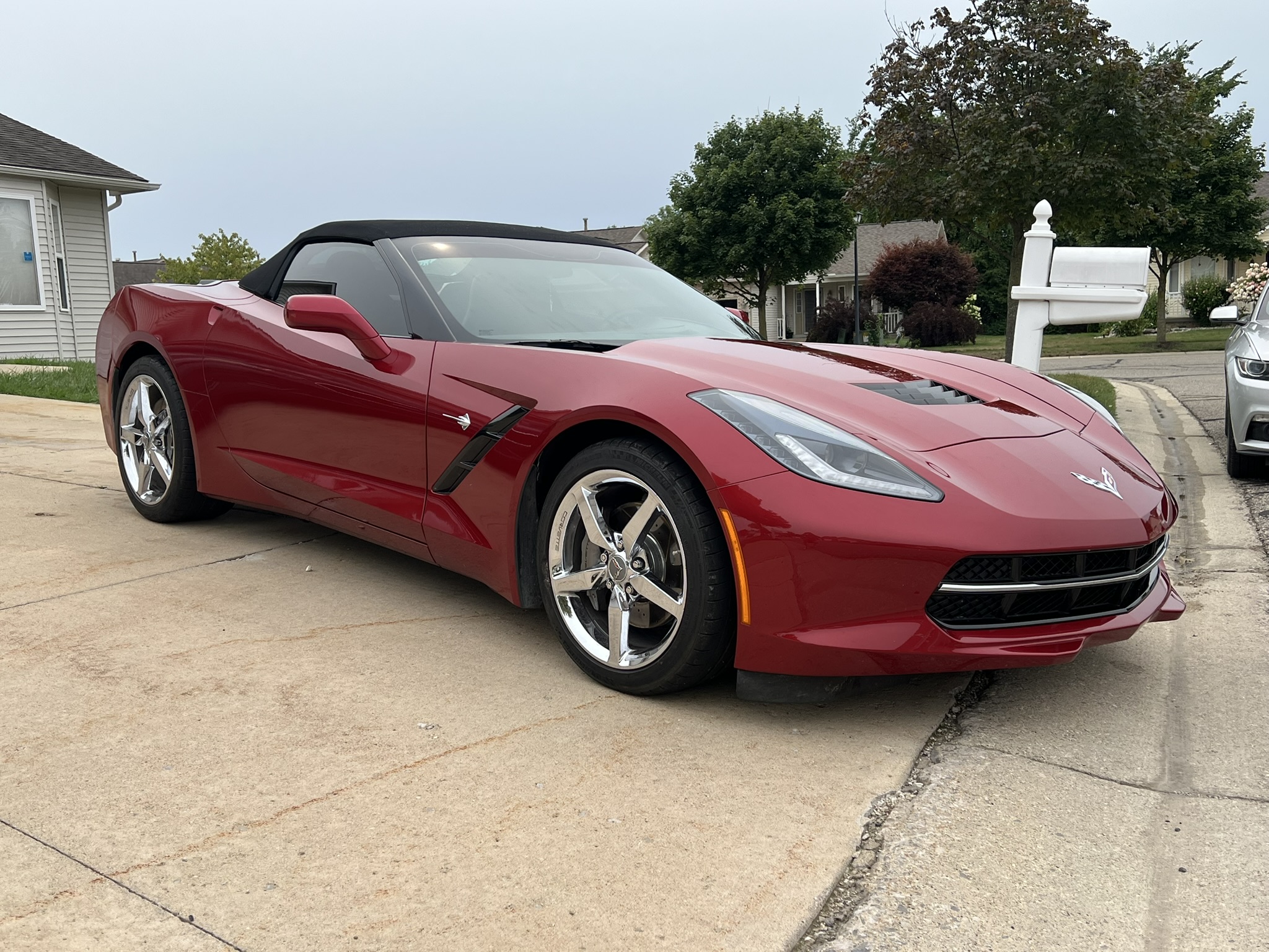 Used 2014 Chevrolet Corvette Stingray Convertible w/ 3LT Preferred Equipment Group RWD image 4