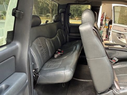 Used 2001 Chevrolet Silverado 1500 LS w/ Off-Road Chassis Pkg image 19