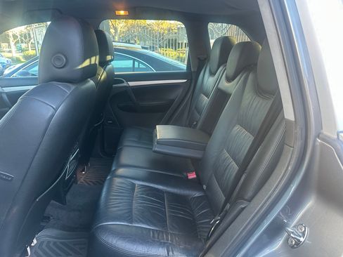 Used 2004 Porsche Cayenne S image 11