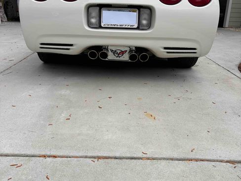 Used 2001 Chevrolet Corvette Convertible w/ Preferred Equipment Group2 image 11