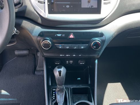 Used 2016 Hyundai Tucson SE image 10