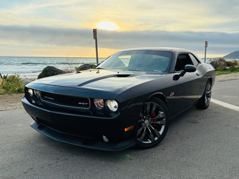 Used 2013 Dodge Challenger SRT8 w/ Harman Kardon Audio Group RWD image 1