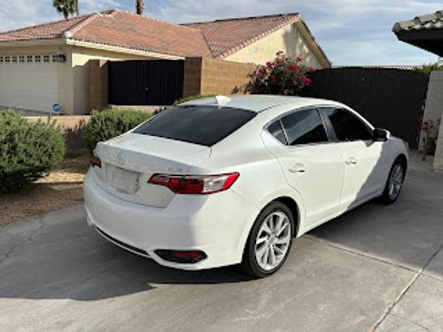Used 2018 Acura ILX image 5