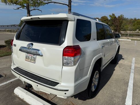 Used 2012 Toyota 4Runner SR5 image 9