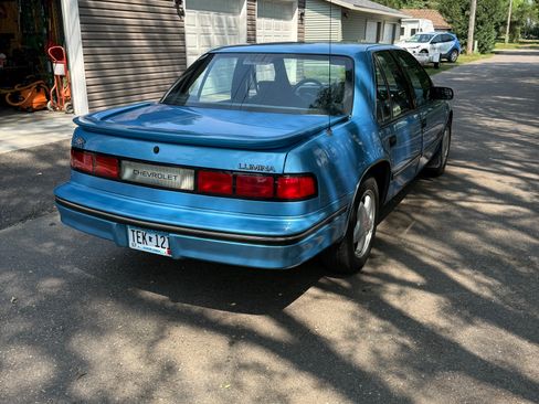 Used 1992 Chevrolet Lumina Sedan FWD image 2