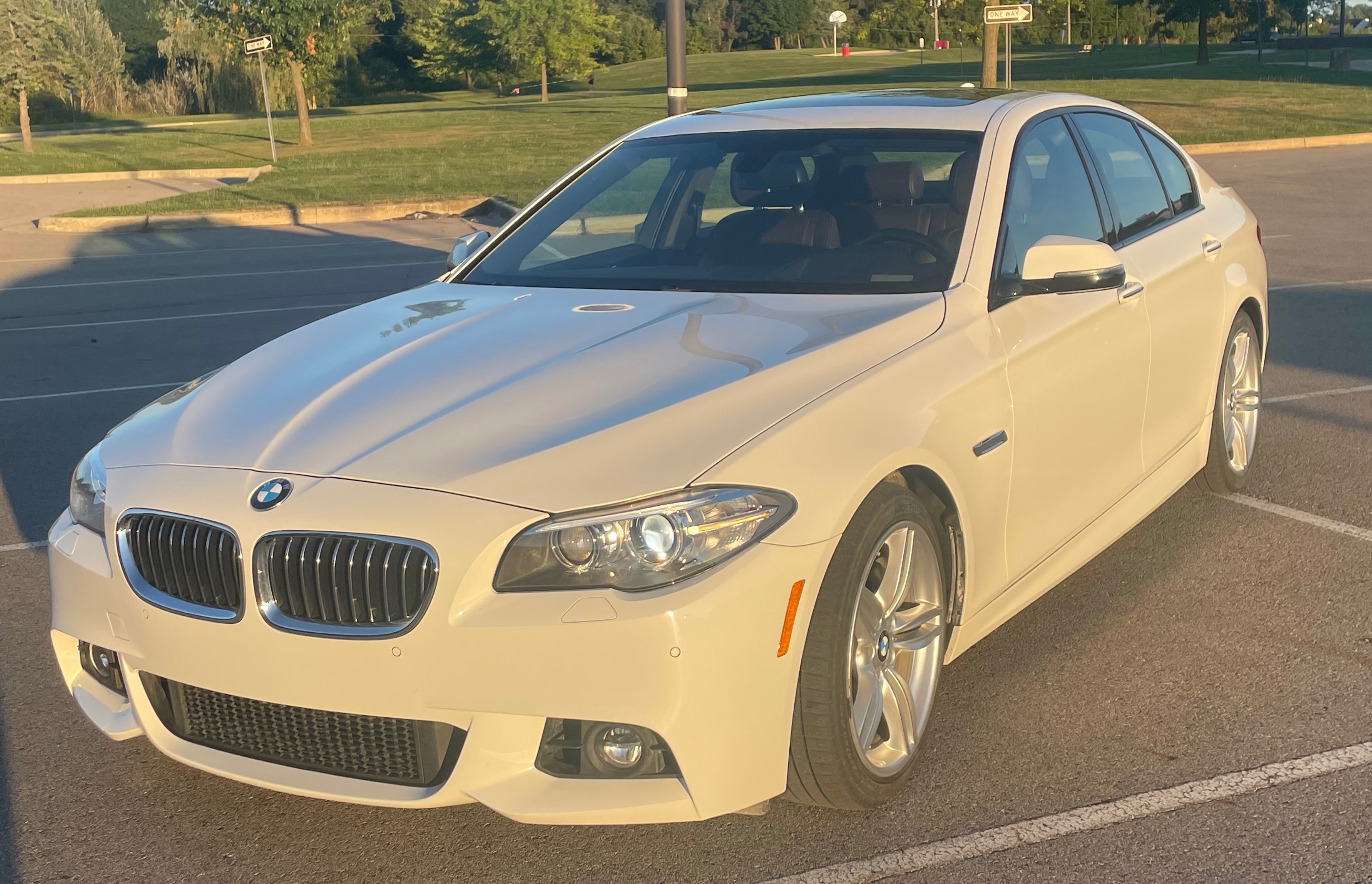 Used 2016 BMW 535i Sedan RWD image 1