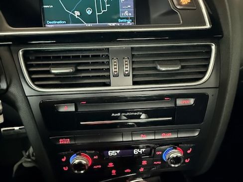 Used 2014 Audi RS 5 Cabriolet image 19