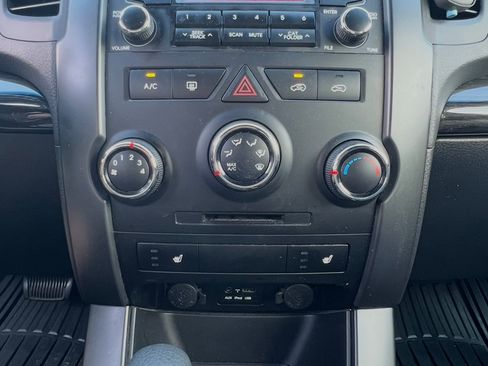 Used 2012 Kia Sorento LX w/ Convenience Pkg FWD image 15