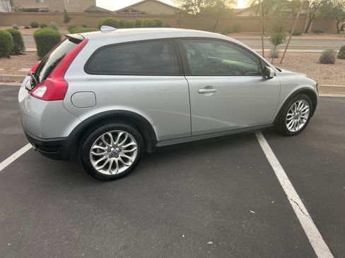 Used 2009 Volvo C30 image 2