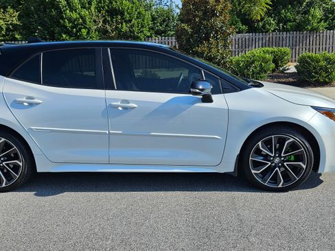 Used 2021 Toyota Corolla XSE image 9