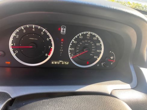 Used 2011 Honda Accord EX-L image 16