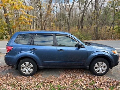 Used 2009 Subaru Forester 2.5X image 1