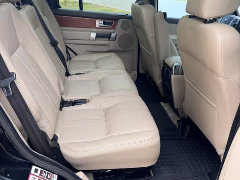 Used 2015 Land Rover LR4 HSE AWD/4WD image 18