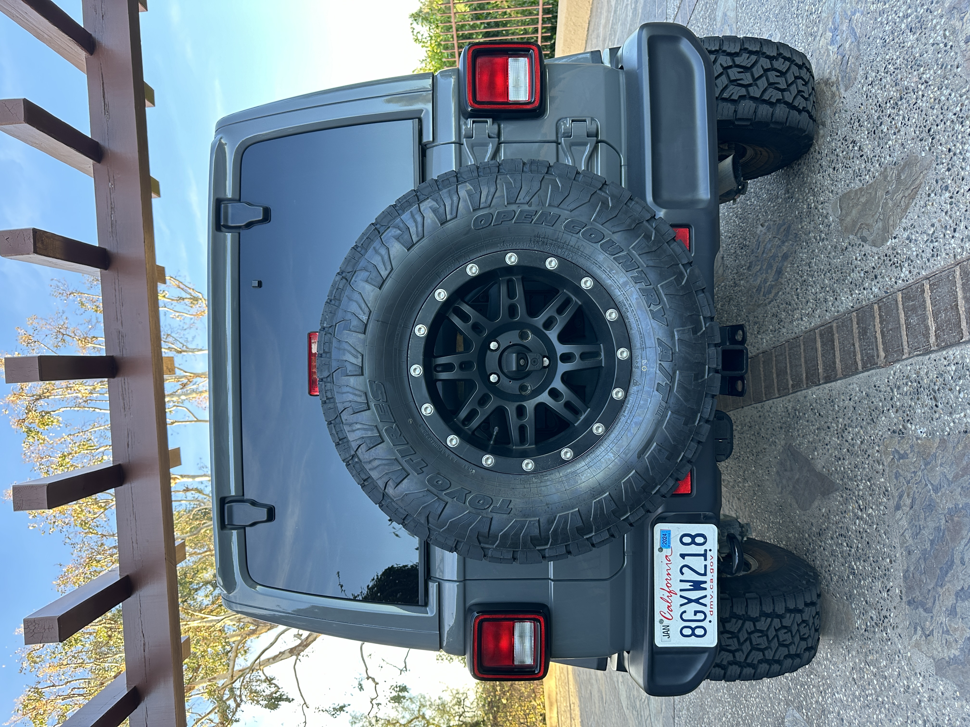 Used 2019 Jeep Wrangler Unlimited Sahara AWD/4WD image 12