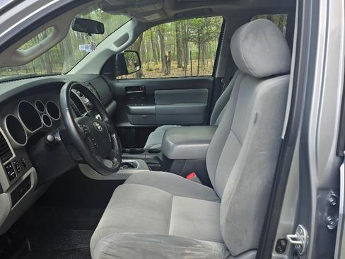 Used 2013 Toyota Sequoia SR5 AWD/4WD image 6