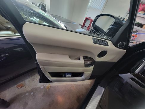 Used 2014 Land Rover Range Rover Sport Supercharged image 12