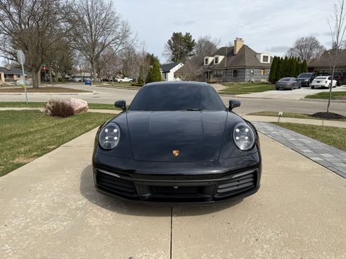 Used 2022 Porsche 911 Carrera 4 AWD/4WD image 8